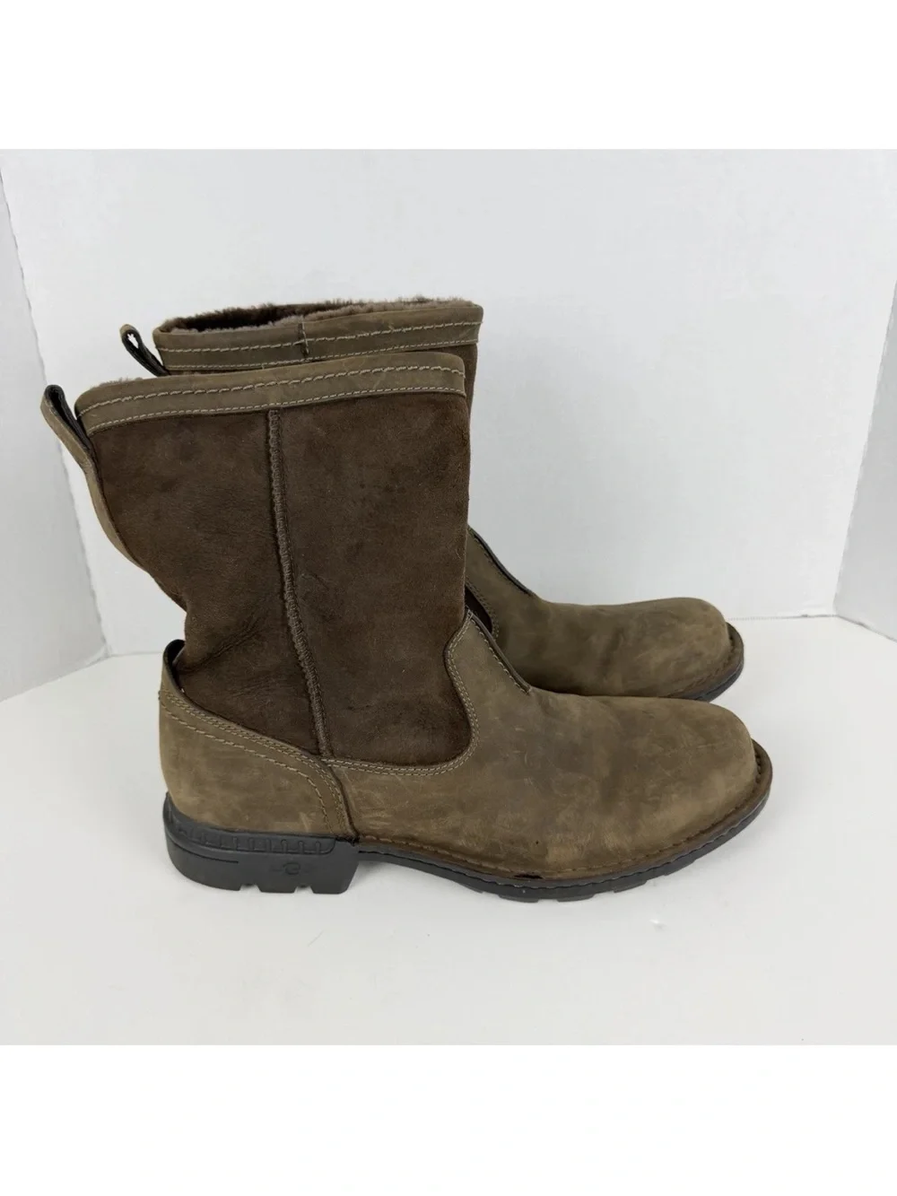 UGG Hartsville Sheepskin Brown Leather Lined Pull On Boots 5626 Mens Size 13